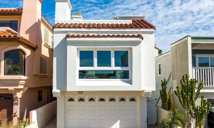 Hollywood Casa | 3446 O - Blue Haven Beach House