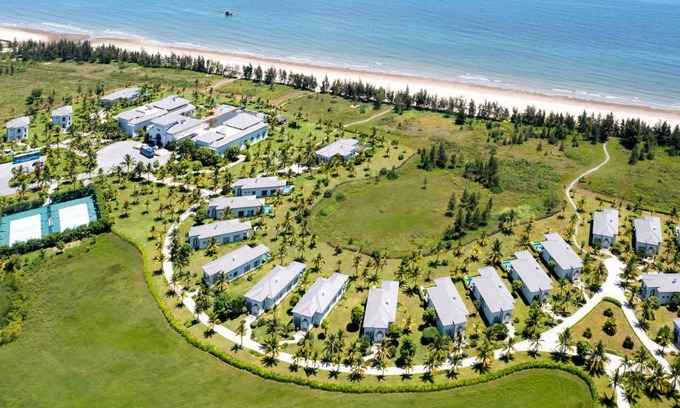 Loc Ha Complejo | 350 m² Complejo turístico ∙ 4 habitaciones ∙ 127 huéspedes