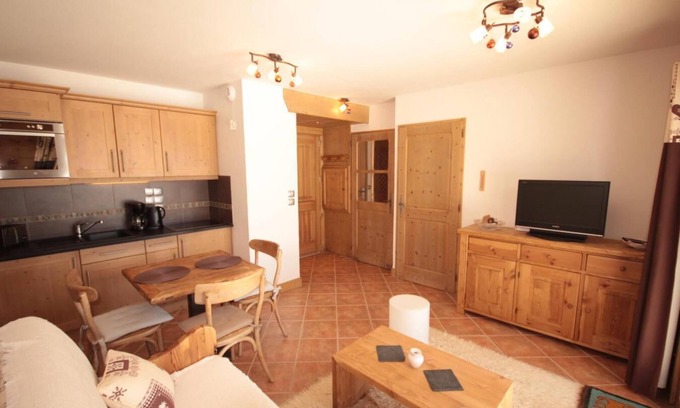 Bisanne 1500 Apartamento | 350m de los comercios, Planta baja, vista panorámica, piscina, terraza, parking, tv