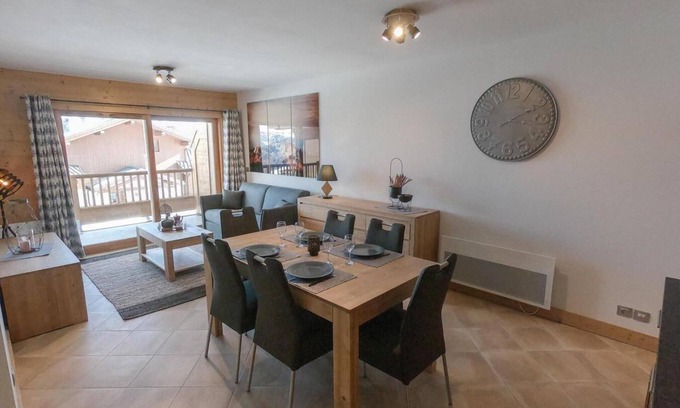 Bisanne 1500 Apartamento | A 350m de las pistas de esquí, 1.o piso, vista panorámica, piscina, balcón, parking, tv
