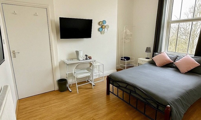 Harringay Casa | 356 Manor House Central London Room 2