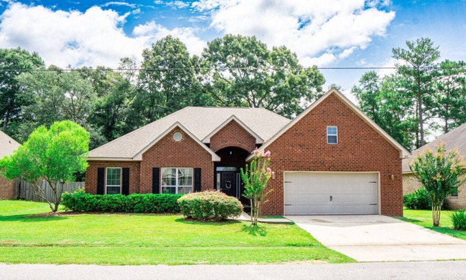 Crestview Casa | 3575 Autumn Woods Dr.