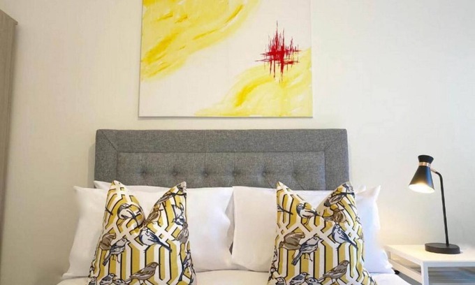 Rochester Apartamento | 360 ME1 Sylvia Apts 02 - Modern Stylish 2 Bedroom 2 Bath Apt. 02 in Rochester
