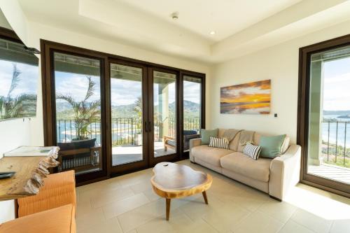 Playa Flamingo Apartamento | 360 Splendor 104B-Ocean View Condo-Breakfast