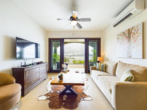 Playa Flamingo Apartamento | 360 Splendor 206-Ocean View Condo-Breakfast Included!