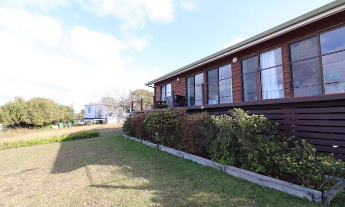 Mallacoota Casa | 37 Brady Street Mallacoota