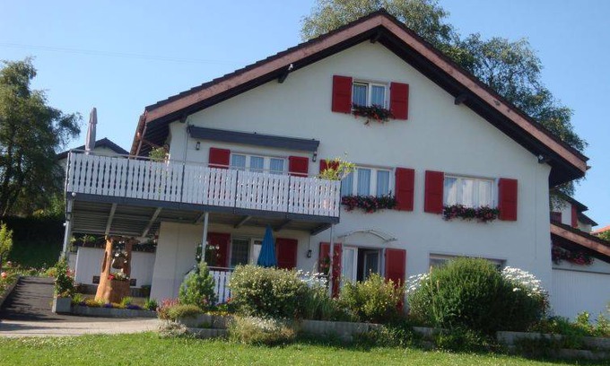 Les Breuleux Apartamento | 37 m² Apartamento ∙ 1 habitación ∙ 5 personas