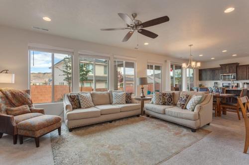 Sienna Hills Casa | 370 Ladera ARCADE BASKETBALL 2 X BOX ONE S's and Sports Equipment