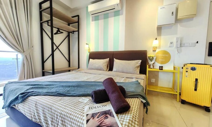 Medini Apartamento | 3713 Meridin Sovo Couple Legoland Netflix BySTAY