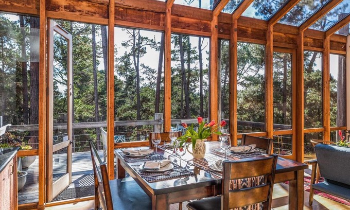 Del Monte Forest Casa | 3771 Serenity in the Woods home