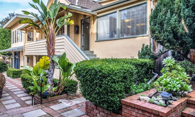 Northwest Carmel Apartamento | 3798 Cedar Place 1 Bedroom Apts by Redawning