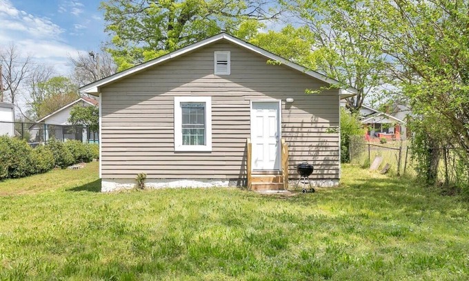 Avondale Casa | 37th Street Bungalow