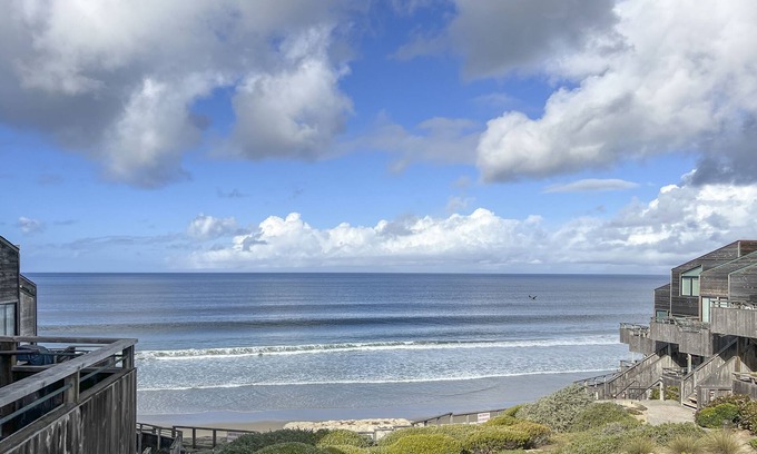 Monterey Condominio | 3870 Sand Castle - Ocean Front, Pools, Hot Tubs