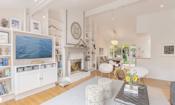 Carmel Point Casa | 3897 Driftwood - Walk to Beach & Mission, Hot Tub