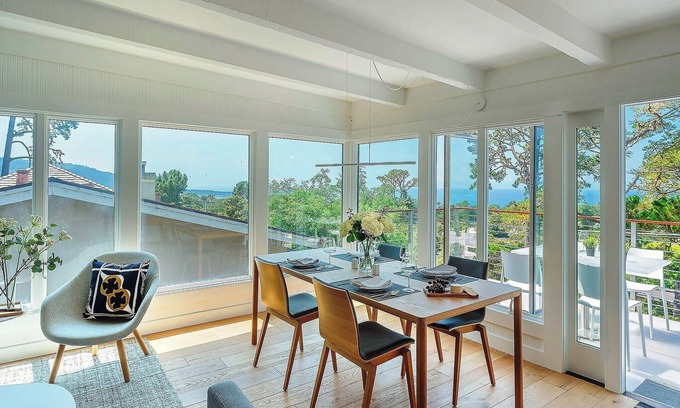 Northeast Carmel Casa | 3904 Out of the Blue - Modern with Guest Suite