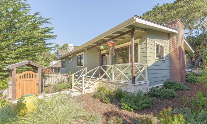 Northeast Carmel Casa | 3915 Beach Paws - Walk to Town and Beach, Hot Tub