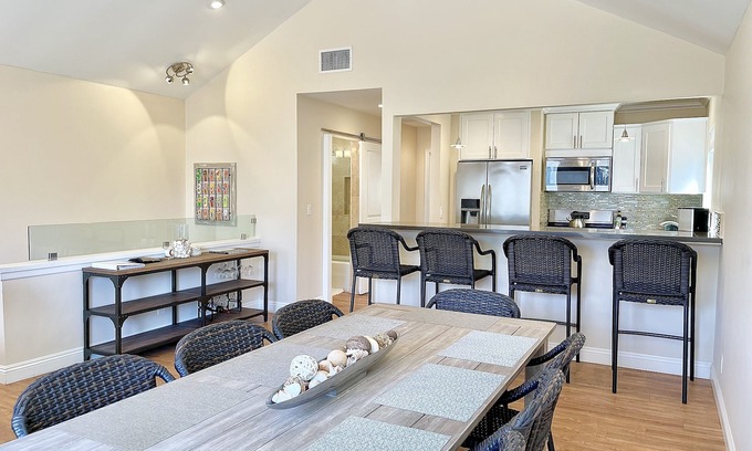 Hollywood Beach Casa | 3944O Hollywood Shore House