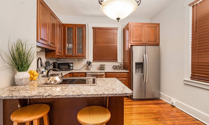 Columbus Casa | 3B 2B En-suite | MUW 0.1 Mile | Columbus AFB | Downtown Columbus | Art District