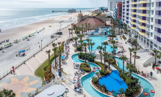 Surfside Historic District Complejo | 3BD/Daytona - Beach, Pools, Lazy River, Bar, Slides