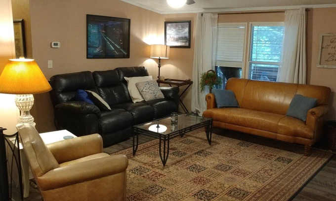Chattanooga Casa | 3bd Riverhouse