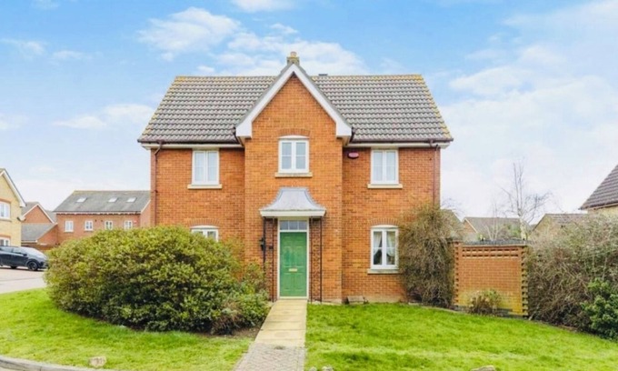 Kingsnorth Casa | 3BDR Detached Spacious House in Ashford-with free parking