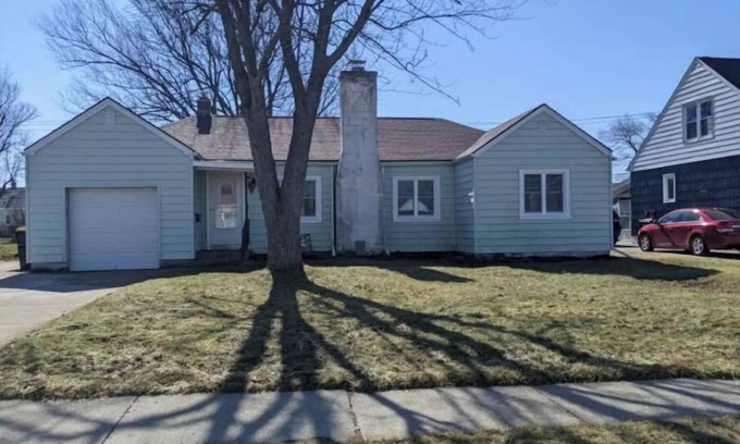 Kenmore Casa | 3bdrm - Pet Friendly - ~20min to Niagara Falls & more!