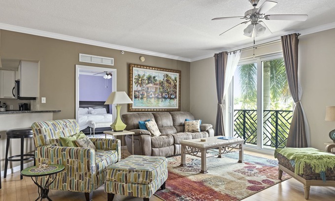 Pineapple Grove Arts District Condominio | 3BR / 2BA DOWNTOWN DELRAY BEACH, CAMINAR A LA PLAYA Y EL CENTRO PARA COMEDOR Y COMPRAS