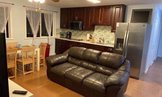 Liliha - Kapalama Apartamento | 3bedrm/2bath,near shopping center,freeway