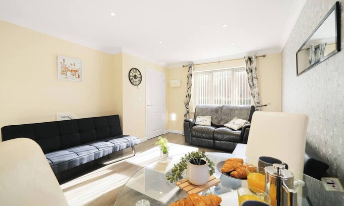 Little Chalfont Casa | 3Bedroom 5Bed 2Bath (Ensuite) | Prv-Parkin x2
