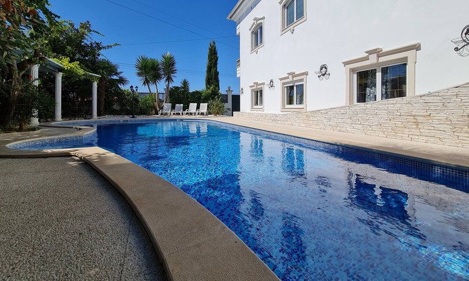 Arnal Casa | 3Bedroom Penthouse in Luxury Villa 5* (5-8Guests)