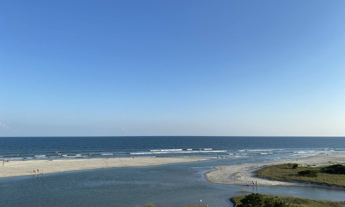 Briarcliffe Acres Condominio | 3BR / 2BA South Tower - Southern View - Recién redecorado - Beach Locker!