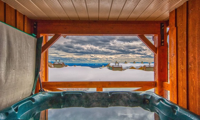 Big White Ski Resort Casa | 3BR 3 baños casa de pueblo-jacuzzi privado, esquí en skiout