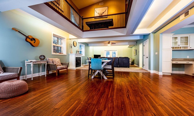 Bloomington Casa | 3BR, 3BA House