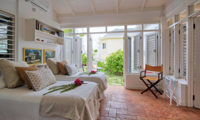Silver Sands Villa | 3BR Beachfront Villa w/ Staff-DV