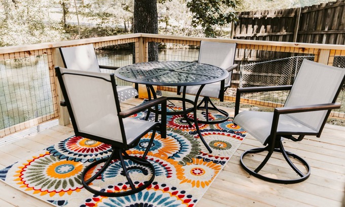 Mid America Casa | 3BR Cozy Bohemian Lakehouse w/Quirky Attic Fenced Yard Fast Wifi Pet Friendly
