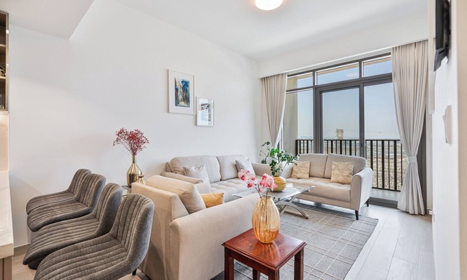Jebel Ali Apartamento | 3BR Elegant Haven W/ Gym, Pool & 2 Parking Spaces