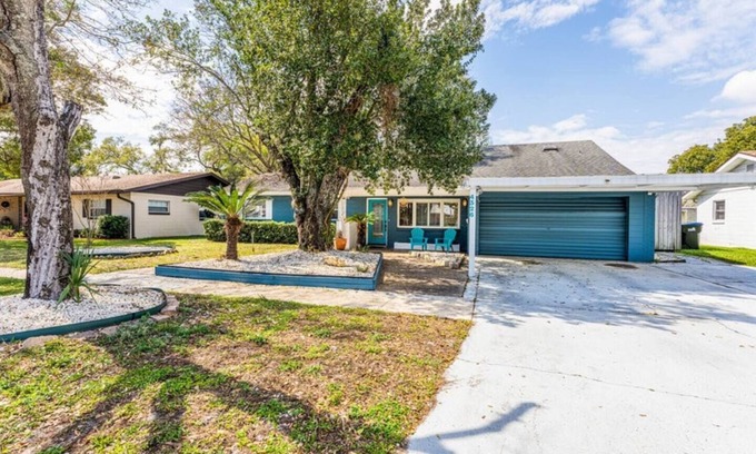 Conway Casa | 3BR Family Stay in Orlando | Wi-Fi + Full Kitchen