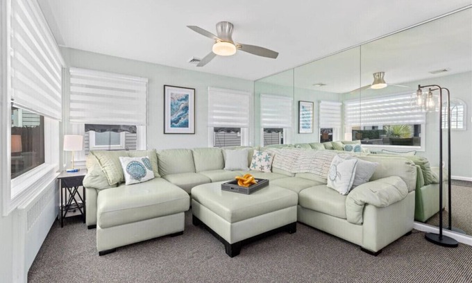 Margate City Casa | 3BR Home - Close to Beach - Backyard Oasis