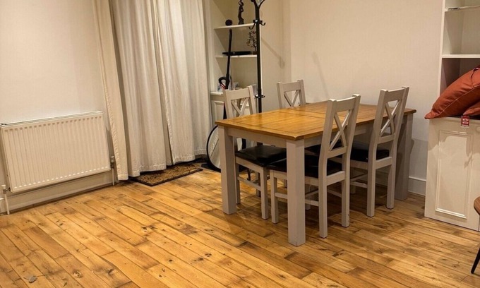 Golborne Casa | 3BR House W/Patio Queens Park