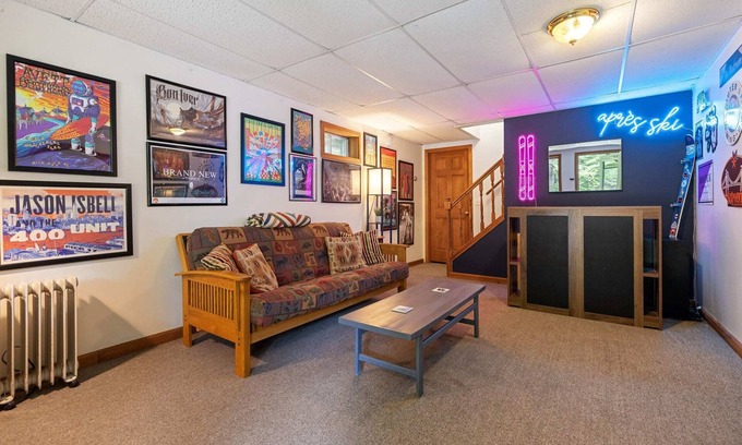 Ludlow Casa | 3BR Lake & Slope Retreat: Near Okemo w/ Hot Tub