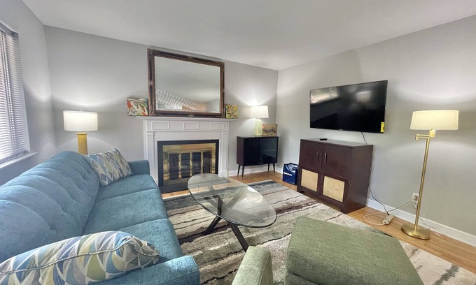 Cary Casa | 3BR Mid-Century Modern in Downtown Cary!