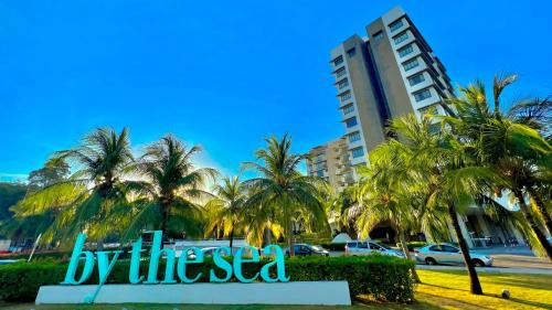 Batu Ferringhi Casa | 3BR Penthouse By The Sea