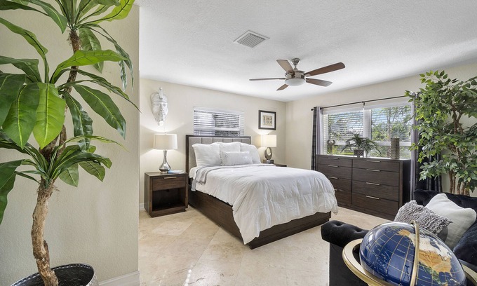 Cypress Lakes Casa | 3BR PRIVATE HOME w/ HOT TUB, HEATED POOL, DOCK & OCEAN ACCESS