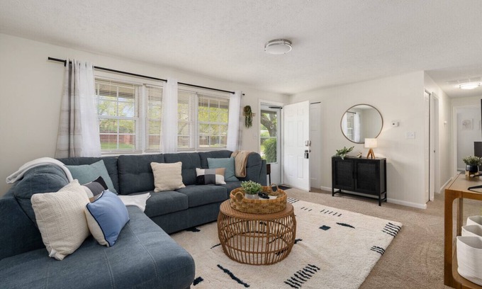 Reynoldsburg Casa | 3BR SFH made for easy comfy stays