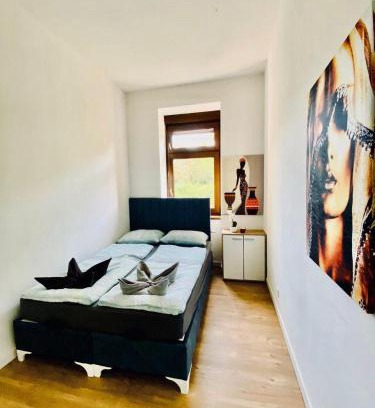 Grinzing Apartamento | 3BR Shared Apt, Ideal up to 6P, 15-Min to Stammersdorf