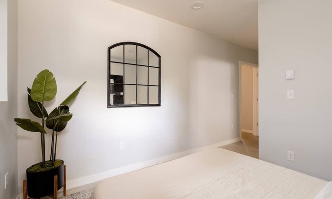 Belmont Apartamento | Stay Portland Collection-Bohemian Oasis ~ Food, Coffee & Craft Beer Lovers