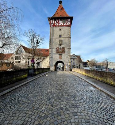 Waiblingen Casa | 3D Smart TV, Zimmer mit Babybett und Arbeitsplatz im Stadtzentrum