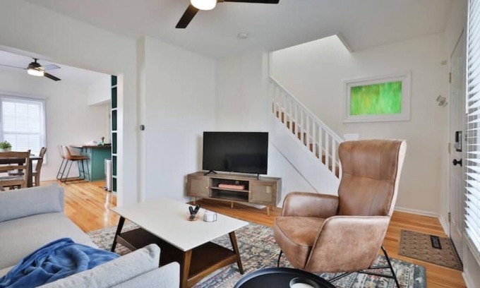 Italian Village Casa | 3rd Ave Cottage - Close to Short North & Downtown