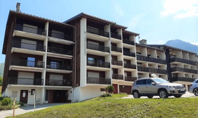 Albiez-le-Vieux Apartamento | 3.o piso, vista abierta, balcón, tv, local para esquís, 40m², Albiez Montrond