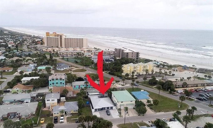 New Smyrna Beach Casa | 3rd house from beach with heated pool & tiki bar. 2 master suites + 2 bedrooms.